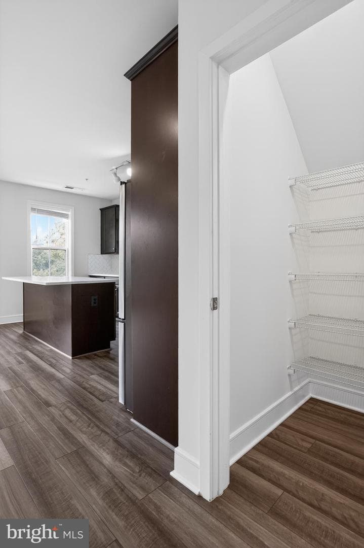 43242 Farringdon Square photo 21