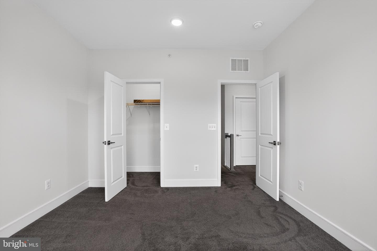 43242 Farringdon Square photo 29