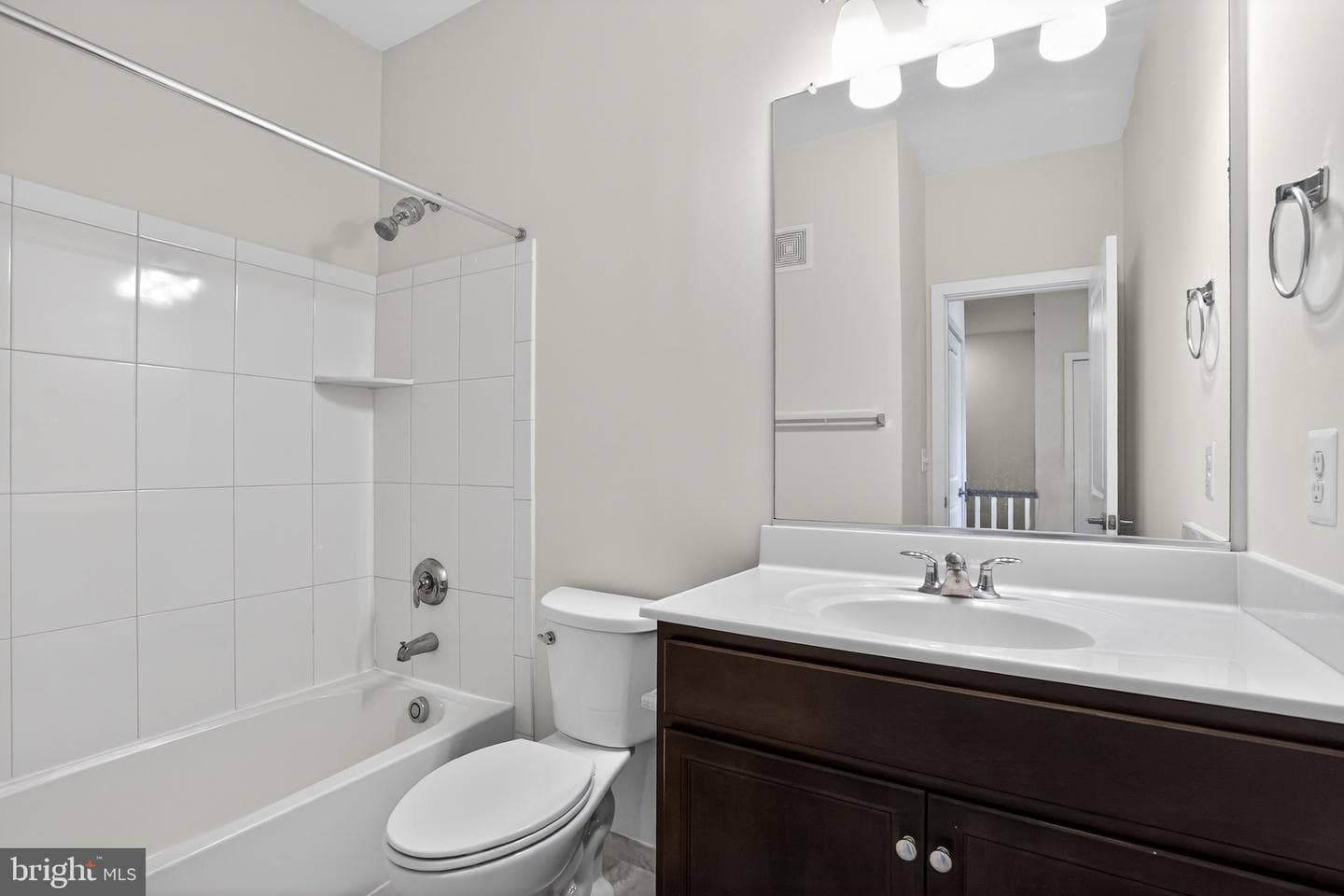 43242 Farringdon Square photo 30