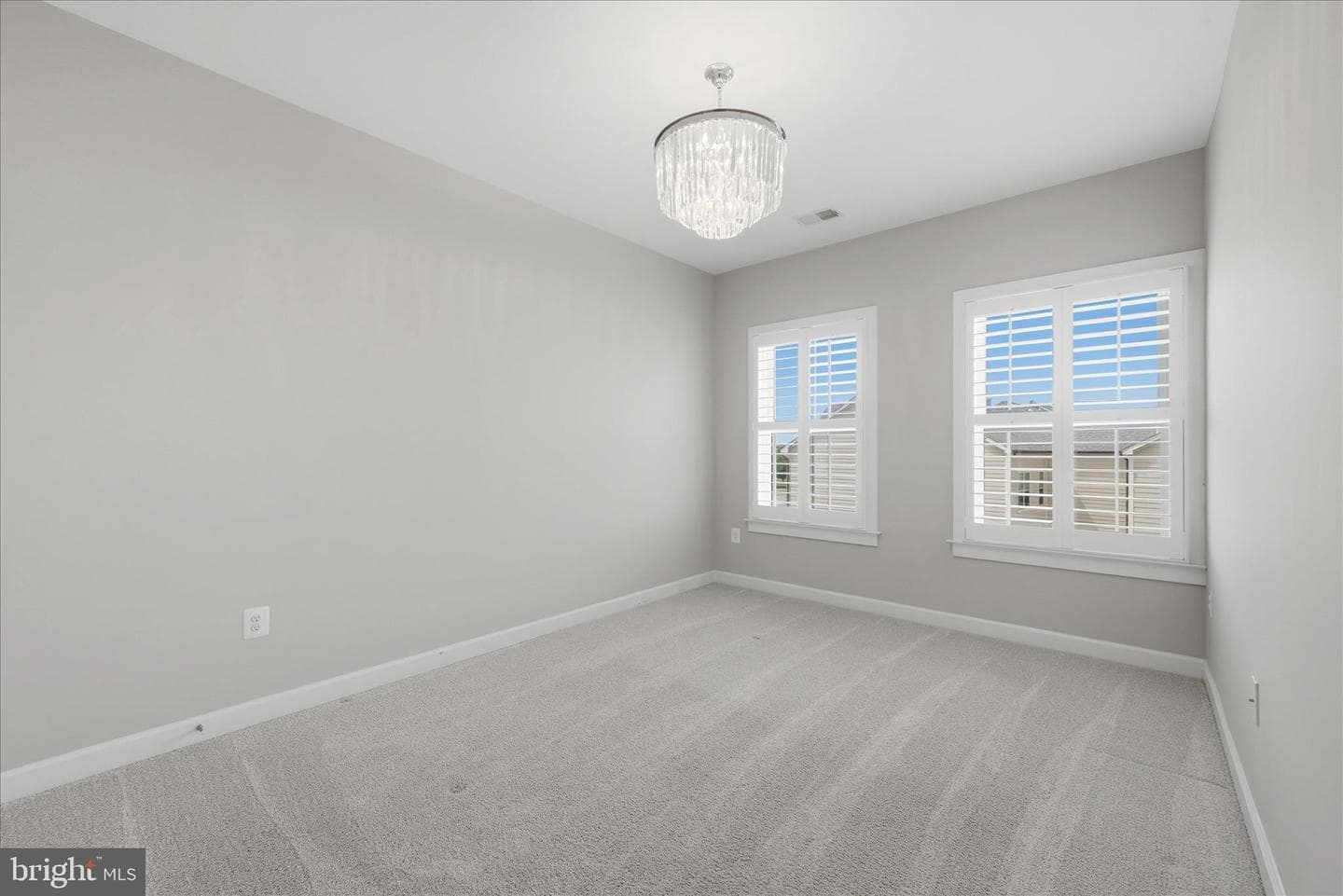20668 Duxbury Terrace photo 38