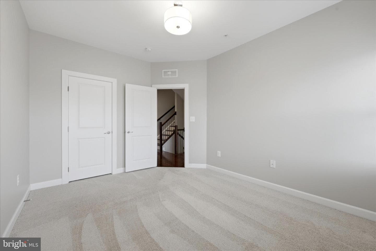 20668 Duxbury Terrace photo 41