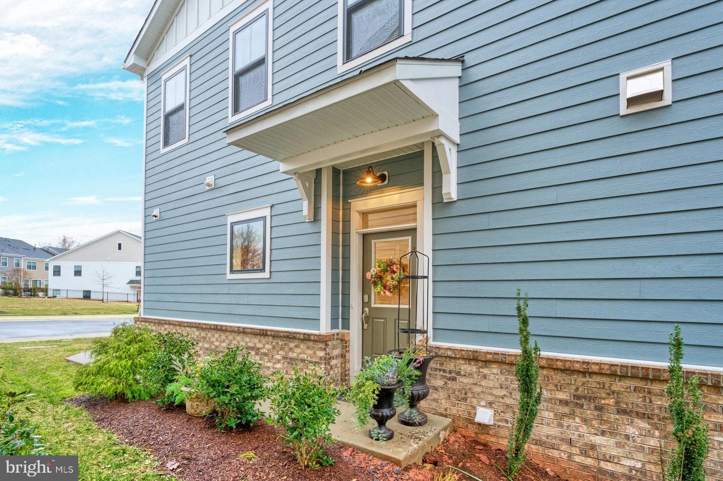 19006 Coral Reef Square, Leesburg
