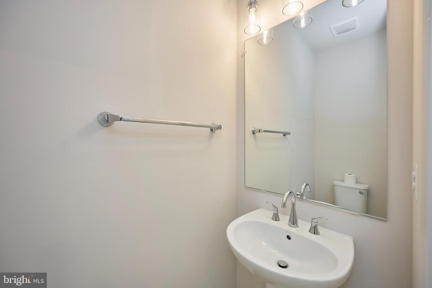 1035 Venifena Terrace SE photo 14