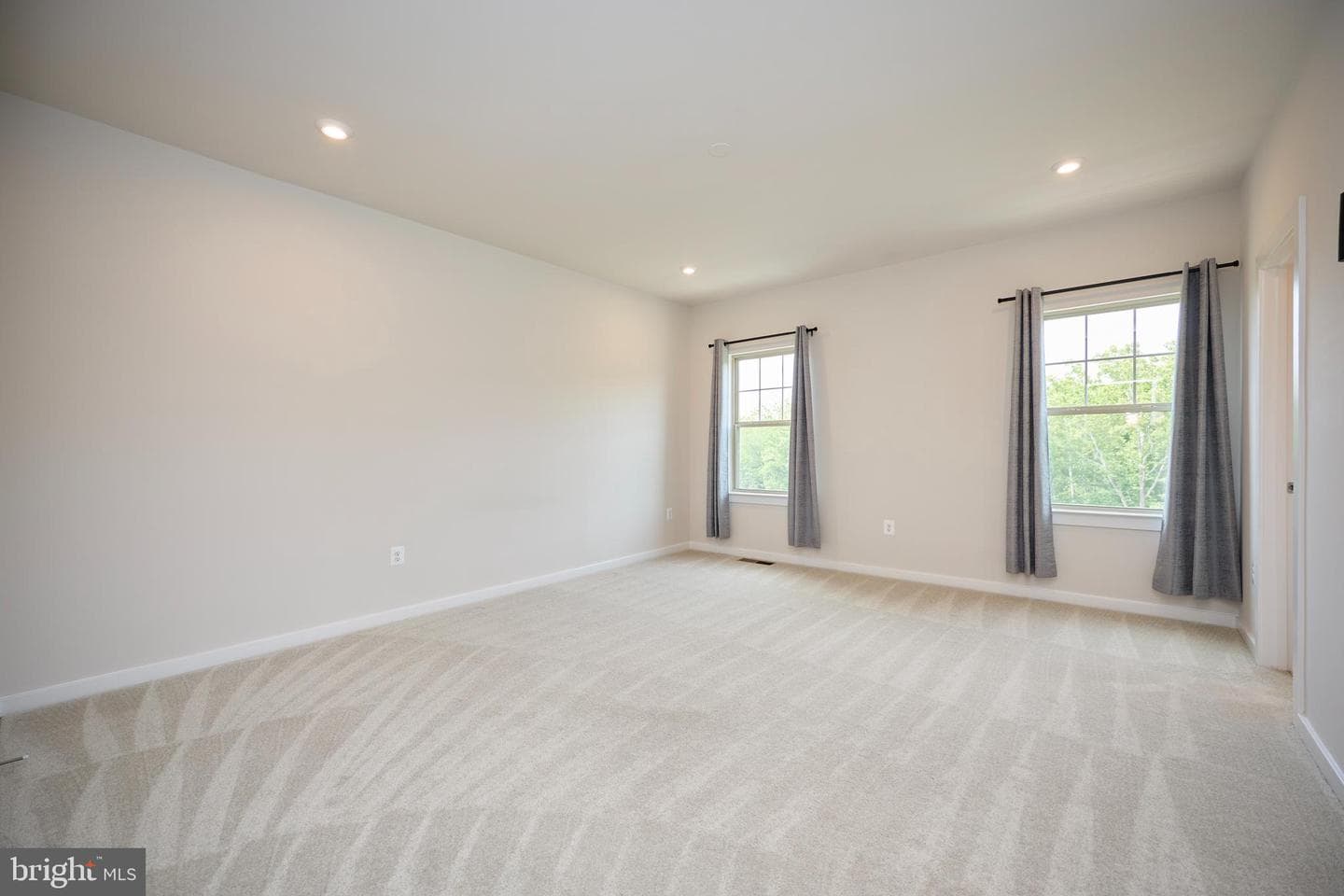 1035 Venifena Terrace SE photo 15