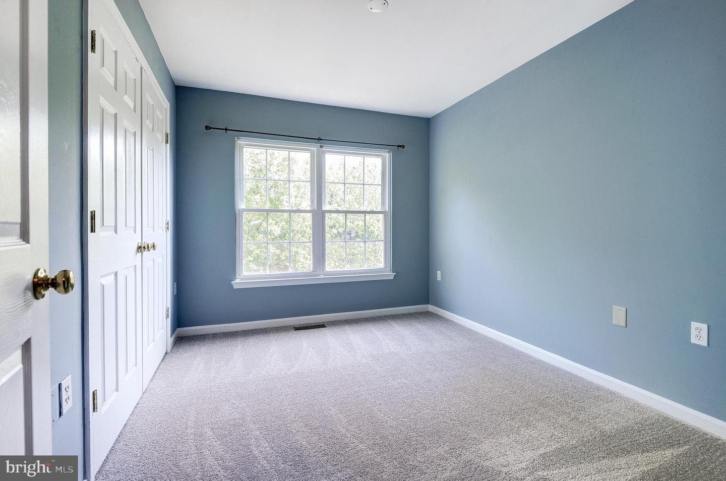 23014 Fontwell Square photo 17