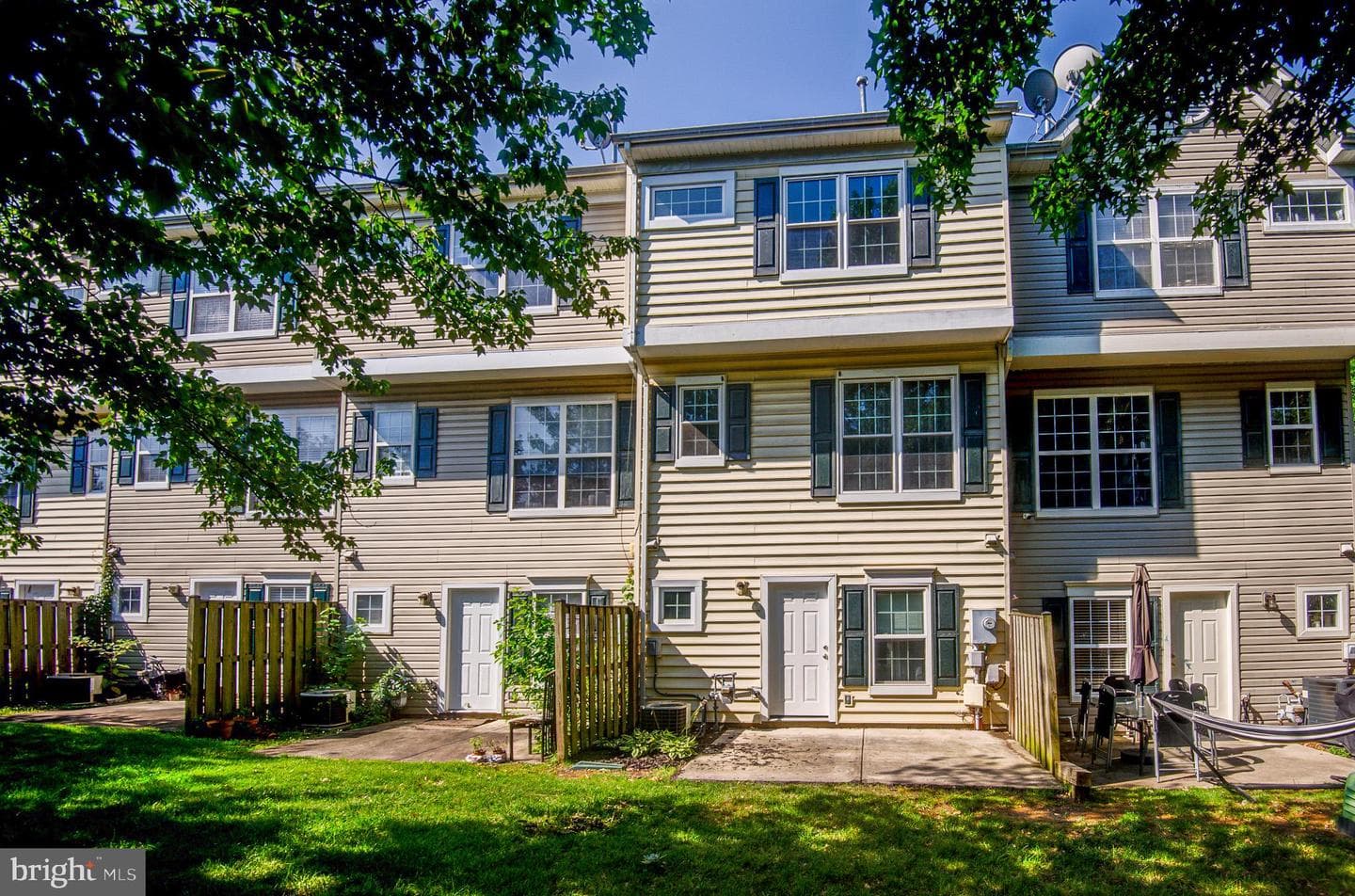 23014 Fontwell Square photo 27