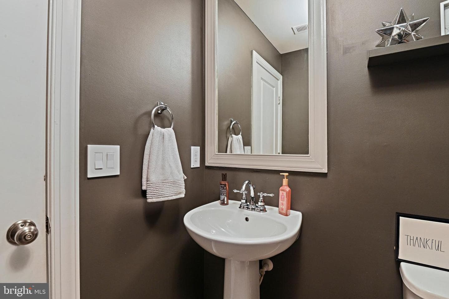 23560 Epperson Square photo 15