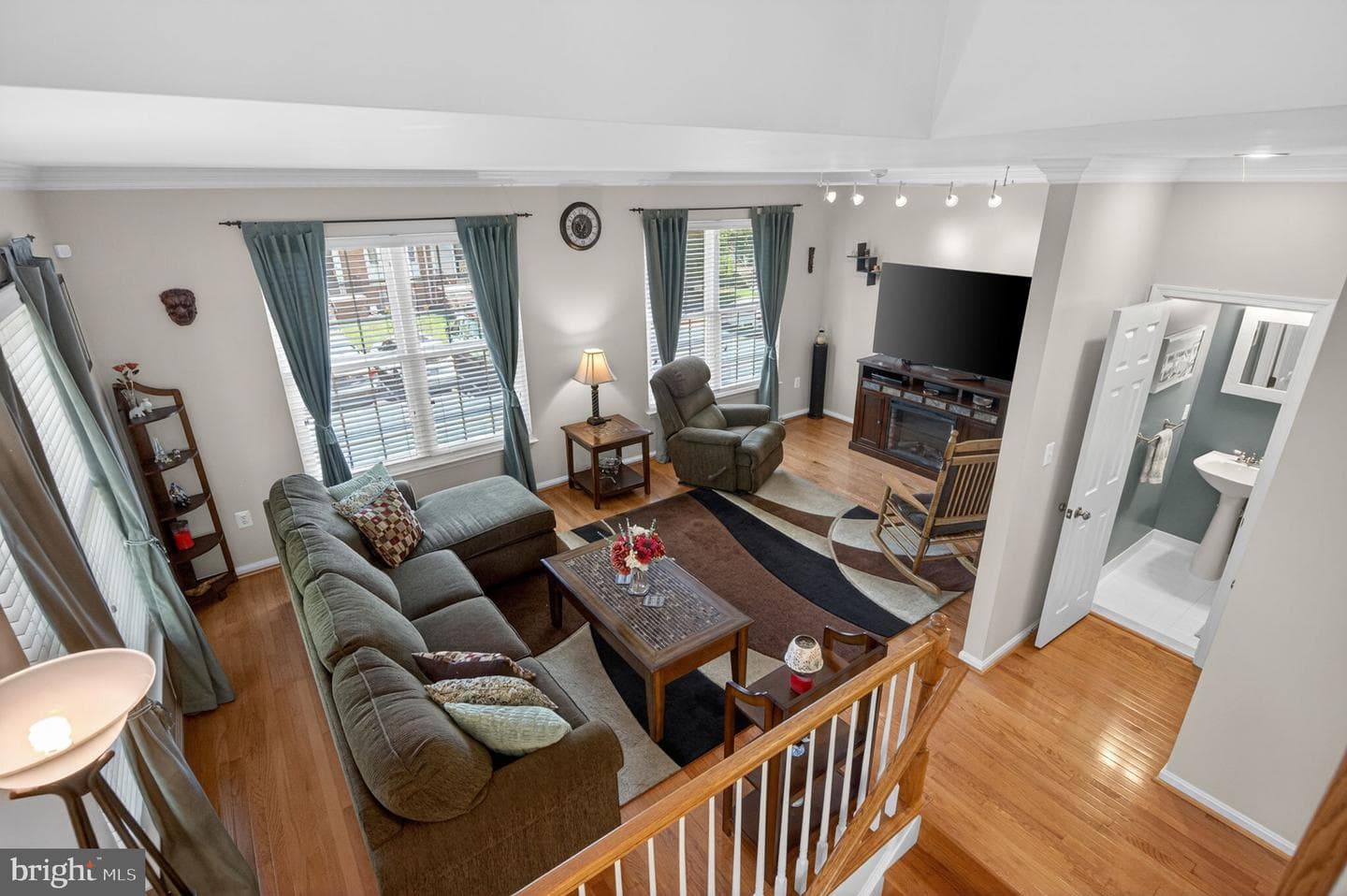 43171 Glenelder Terrace photo 33