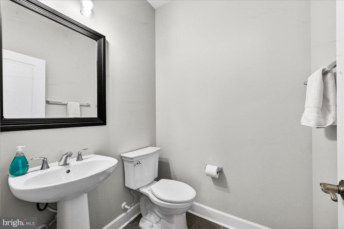 42458 Reservoir Ridge Place photo 9