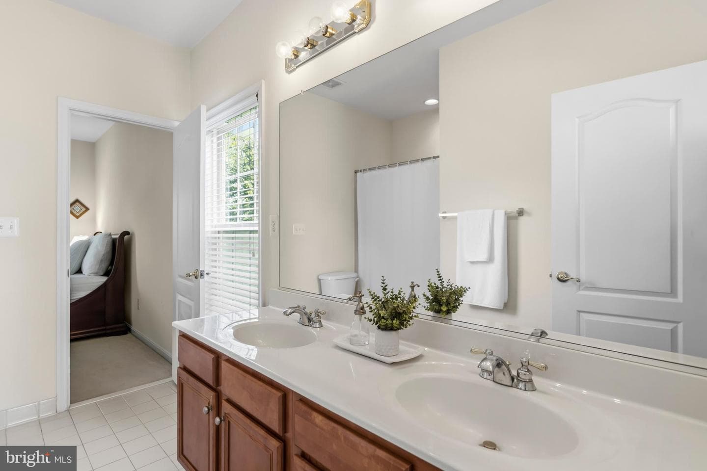 22122 Whisperhill Court photo 43