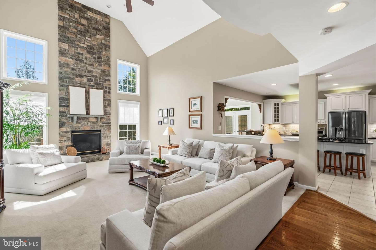 22122 Whisperhill Court photo 6