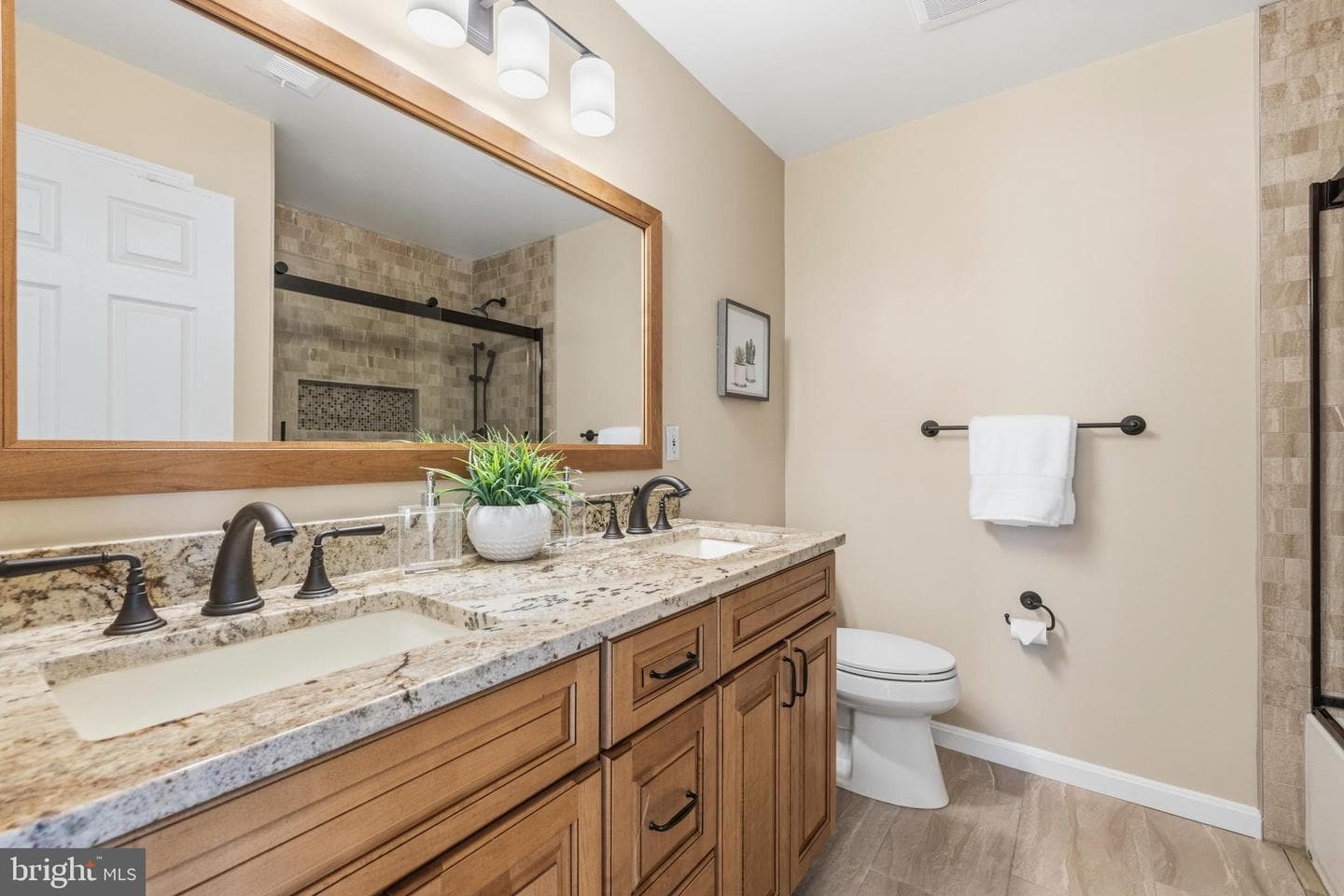 21916 Bellair Court photo 32