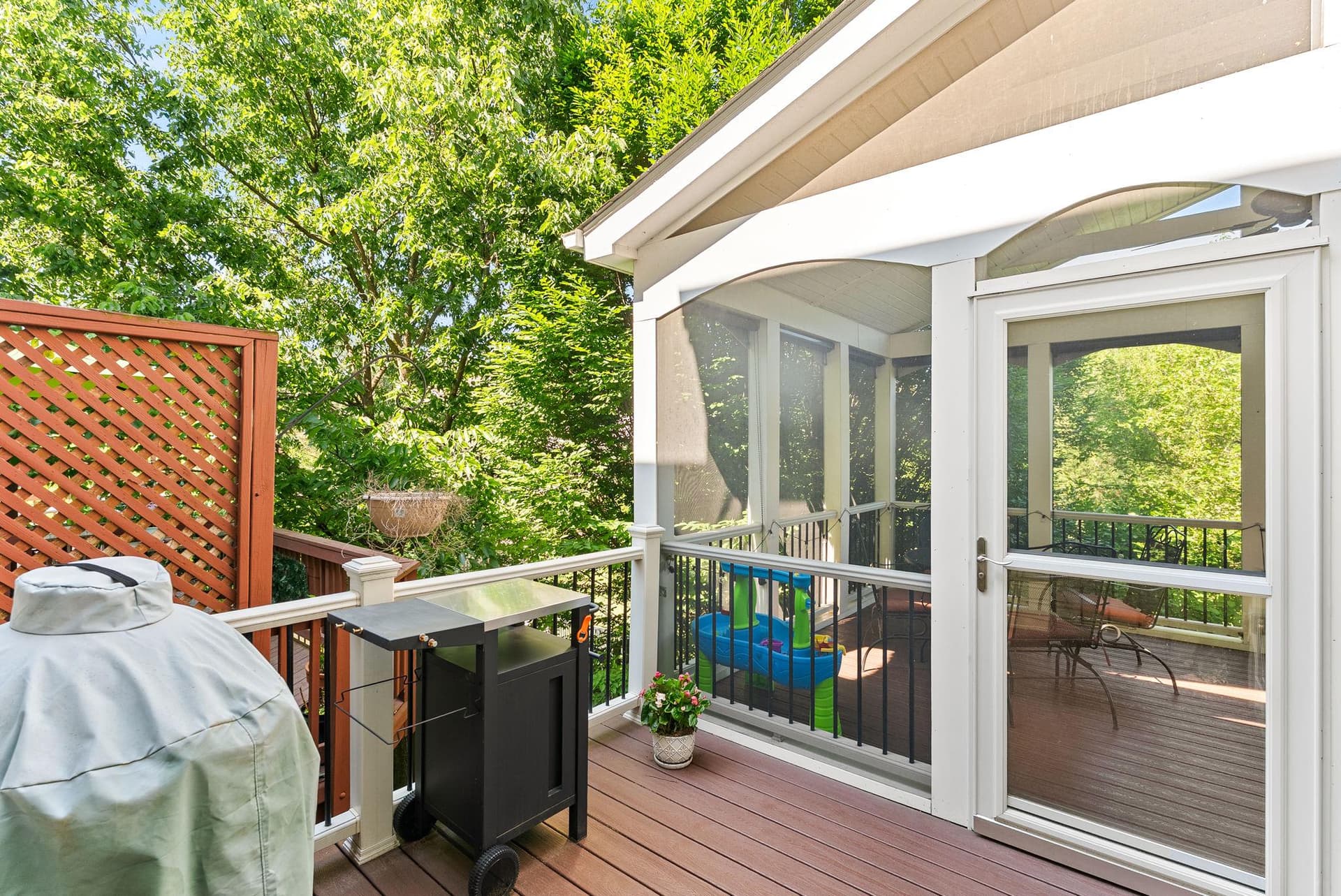 44168 Paget Terrace photo 29