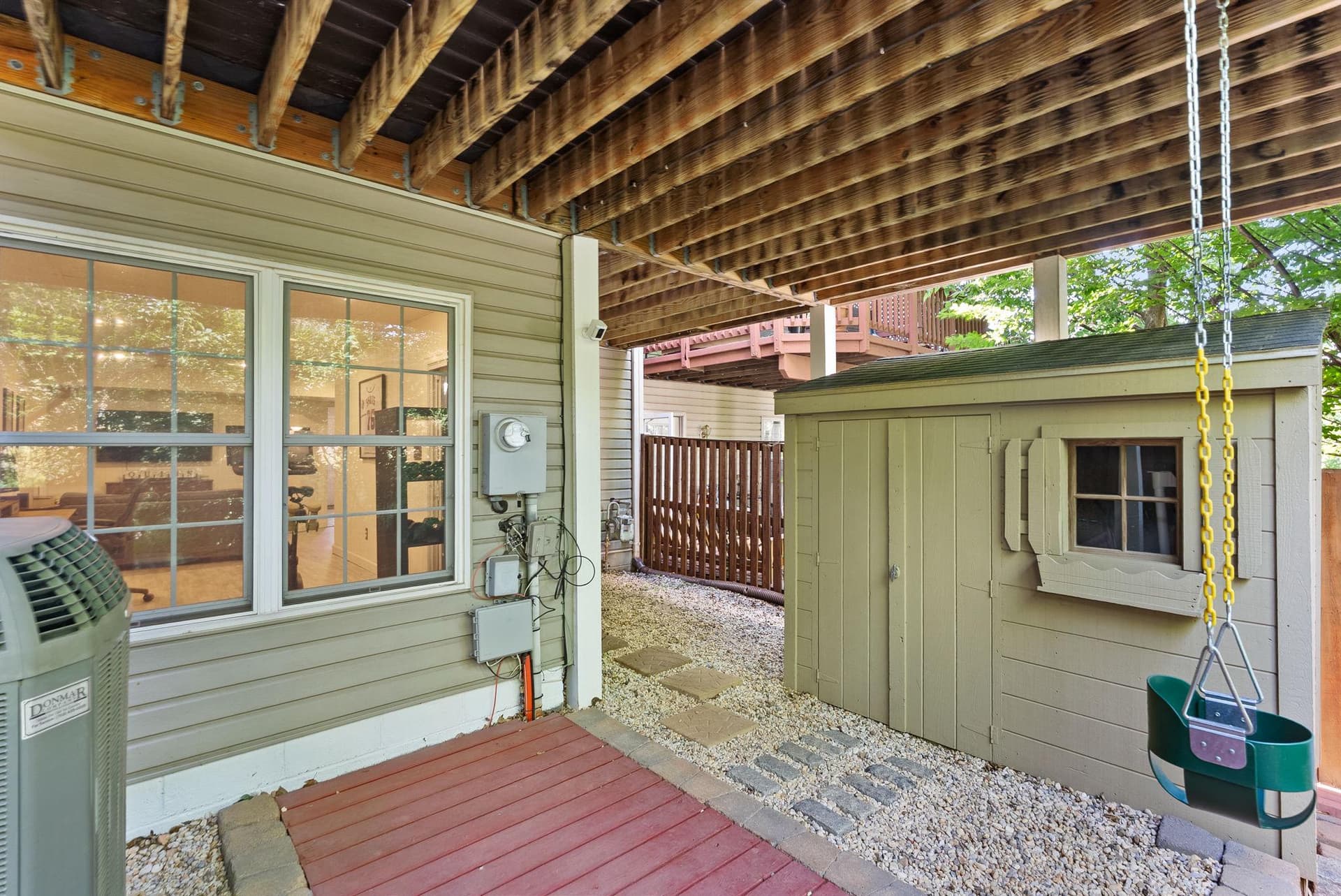44168 Paget Terrace photo 35