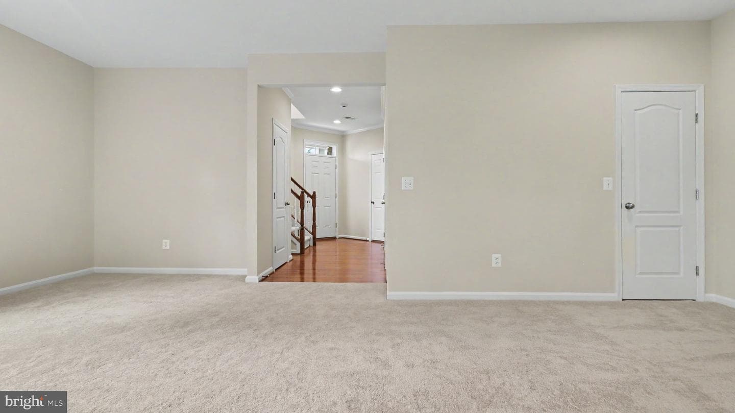 42371 Trellis Square photo 11