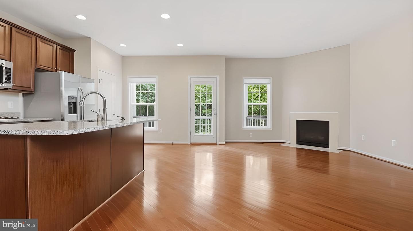 42371 Trellis Square photo 60