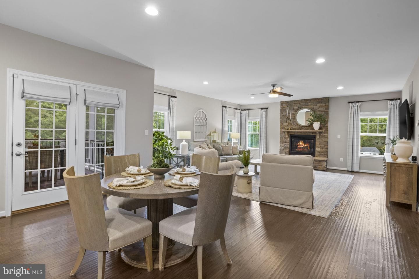 24886 Dahlia Manor Place photo 40