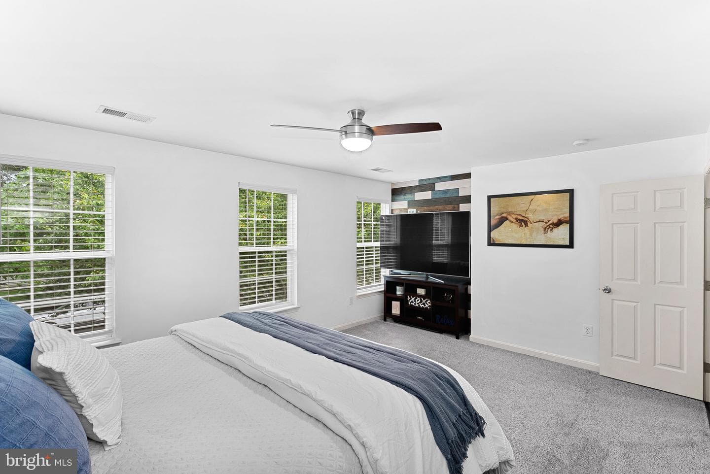 17180 Magic Mountain Drive photo 22