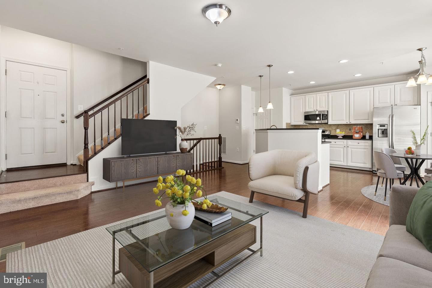 42189 Shorecrest Terrace photo 2