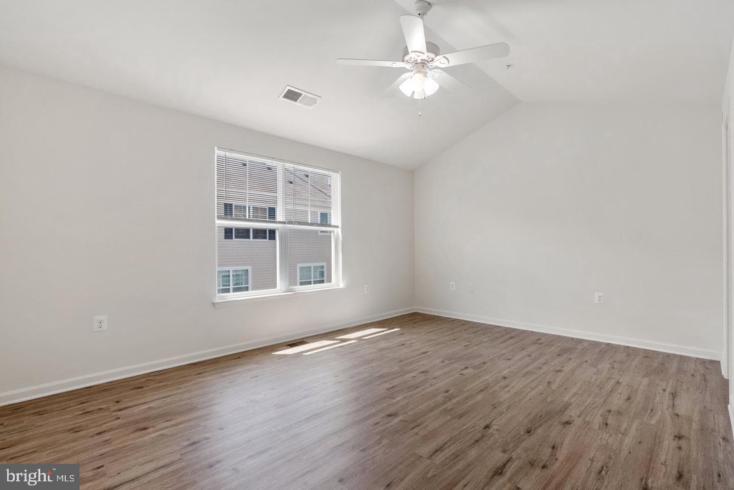 42189 Shorecrest Terrace photo 20