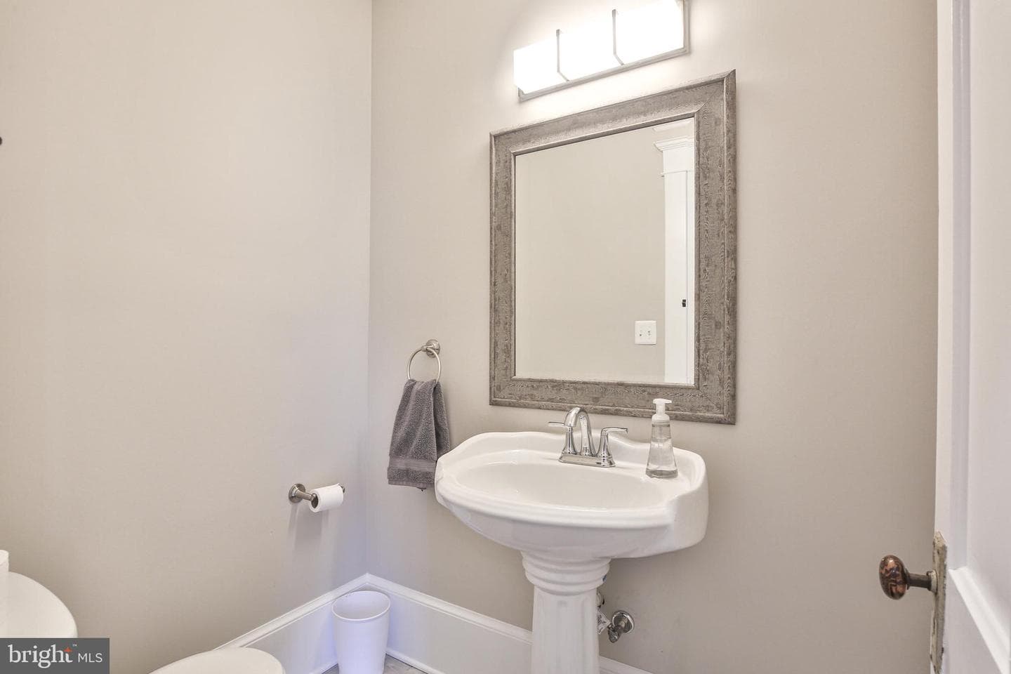 17345 Raven Rocks Road photo 42