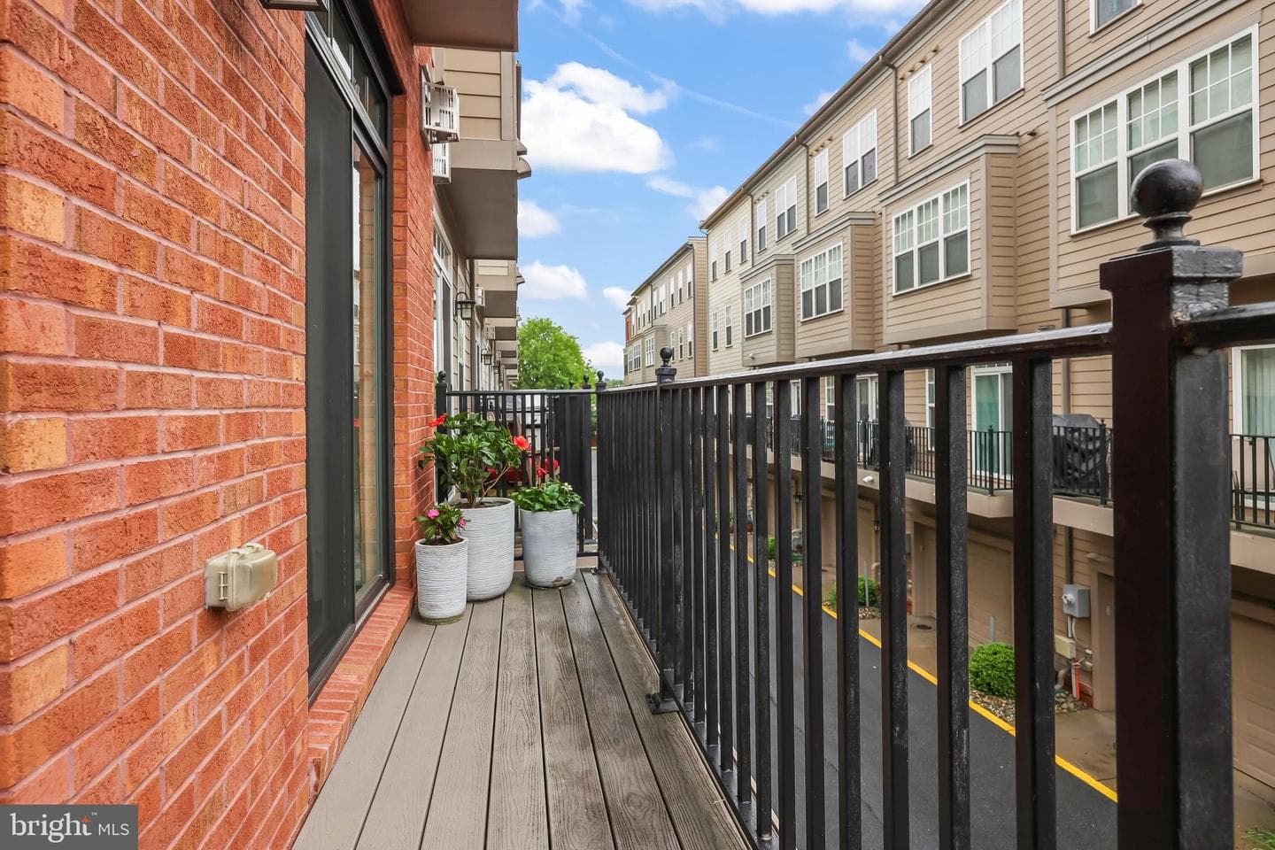 400 Ironsides Square SE photo 40