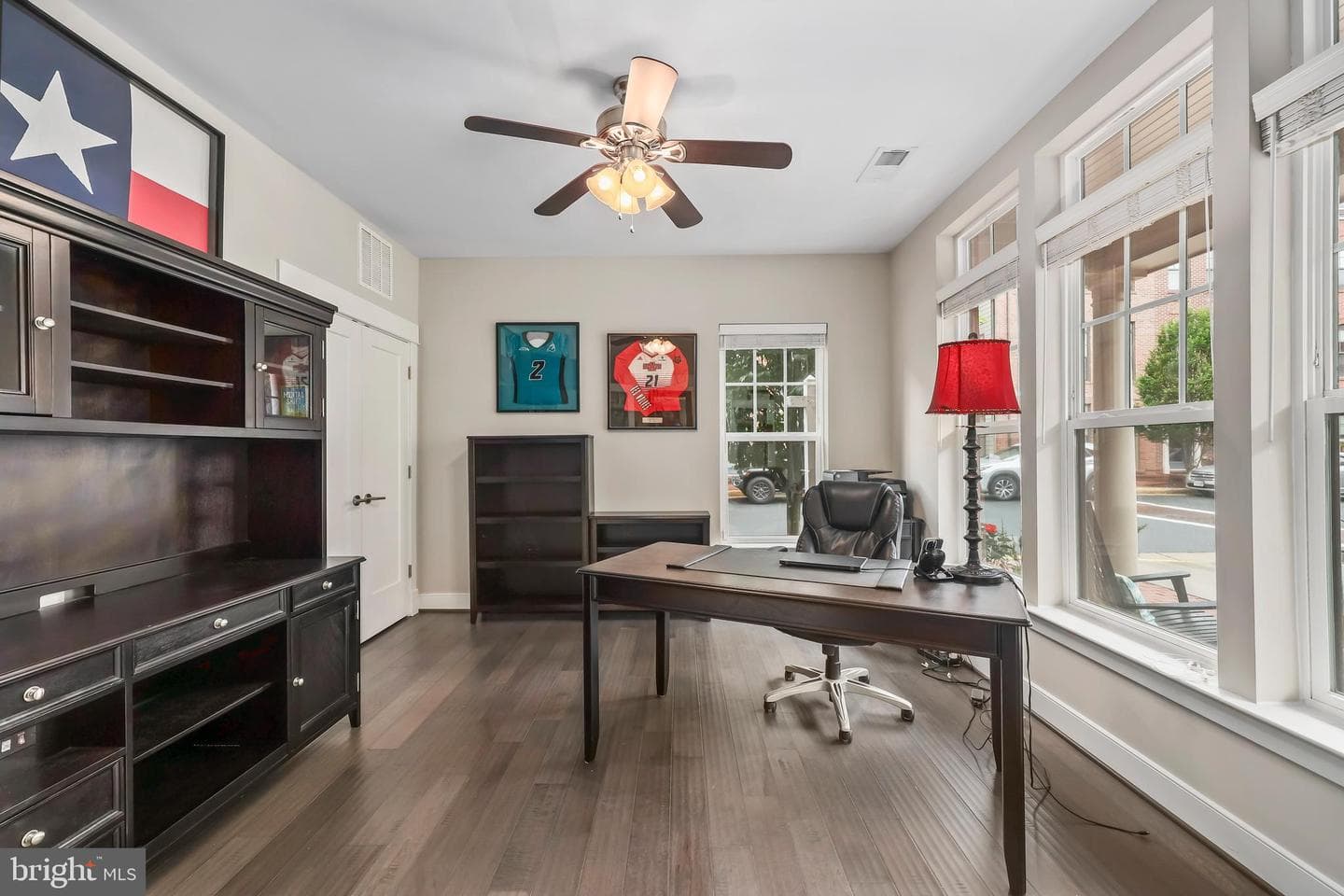 400 Ironsides Square SE photo 6