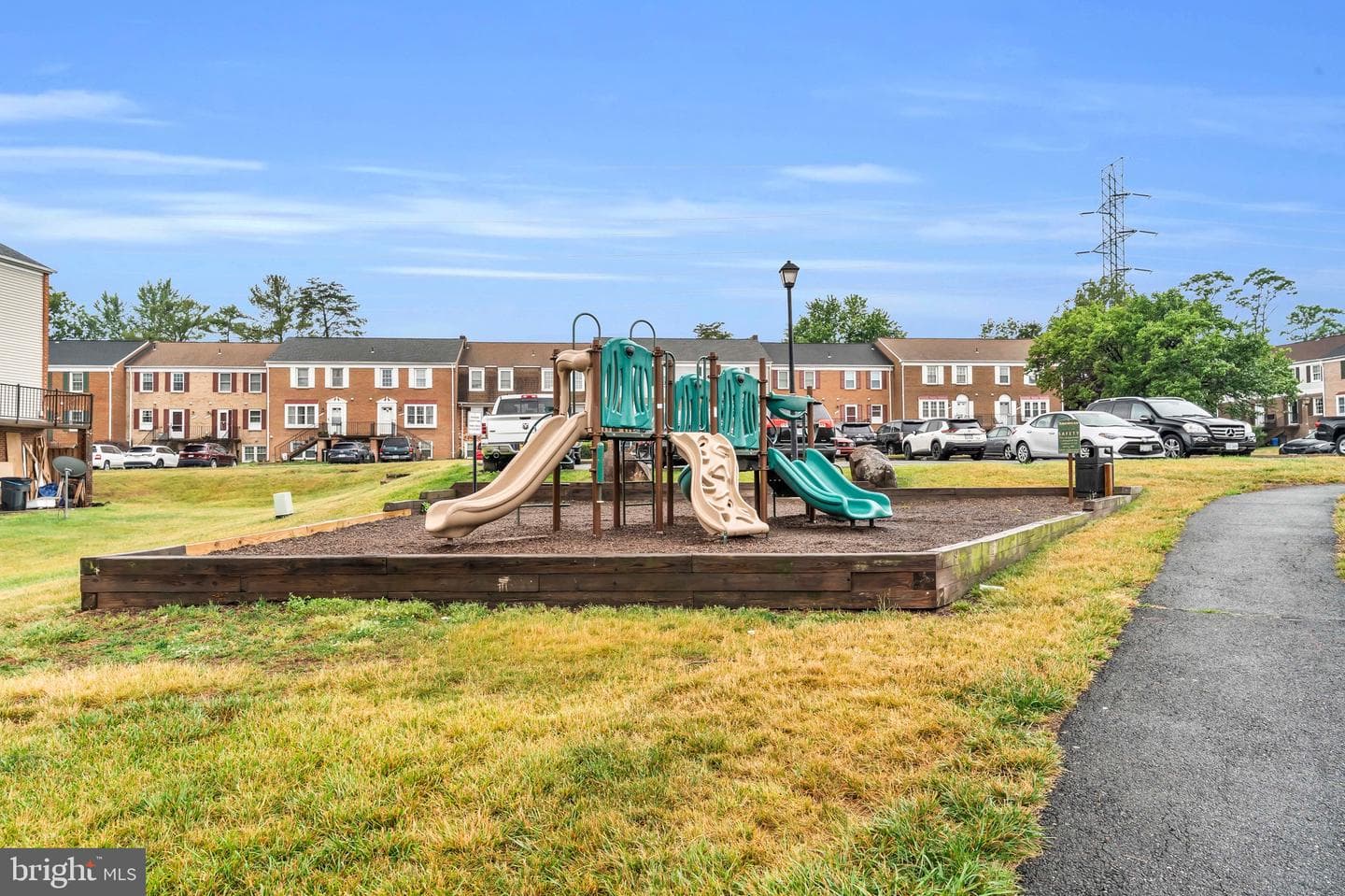 1046 Margate Court photo 40