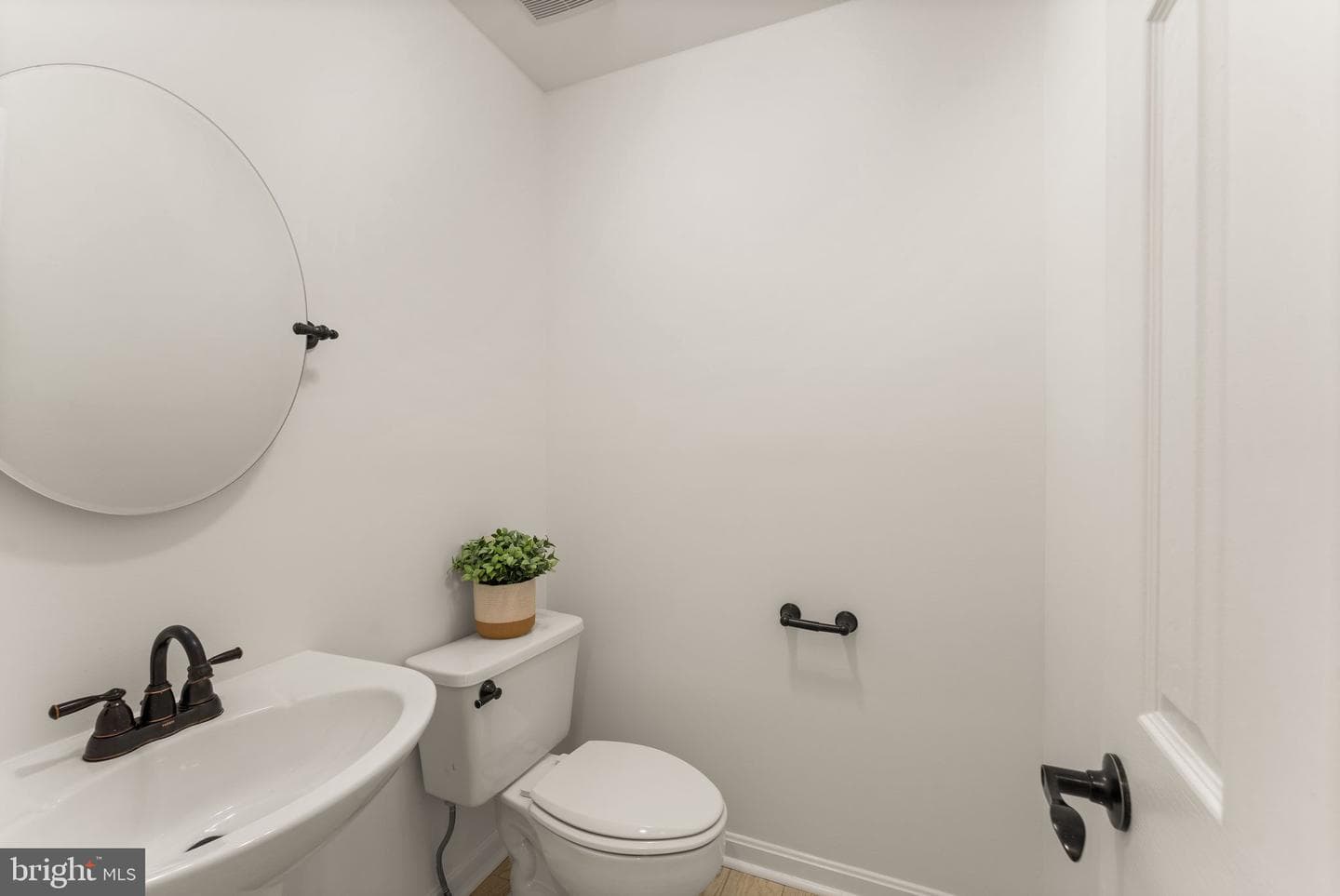 43847 Glenhazel Drive photo 33