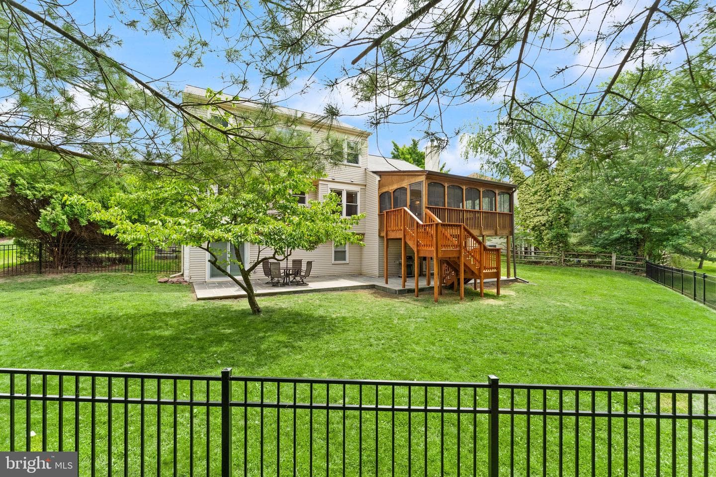 43847 Glenhazel Drive photo 74
