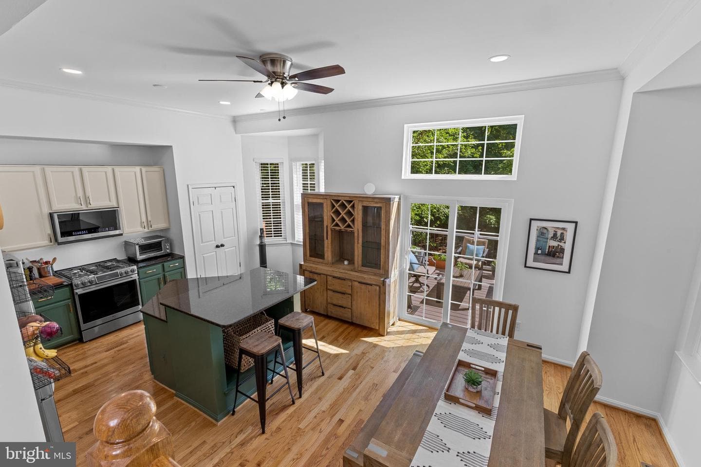 21622 Monmouth Terrace photo 8