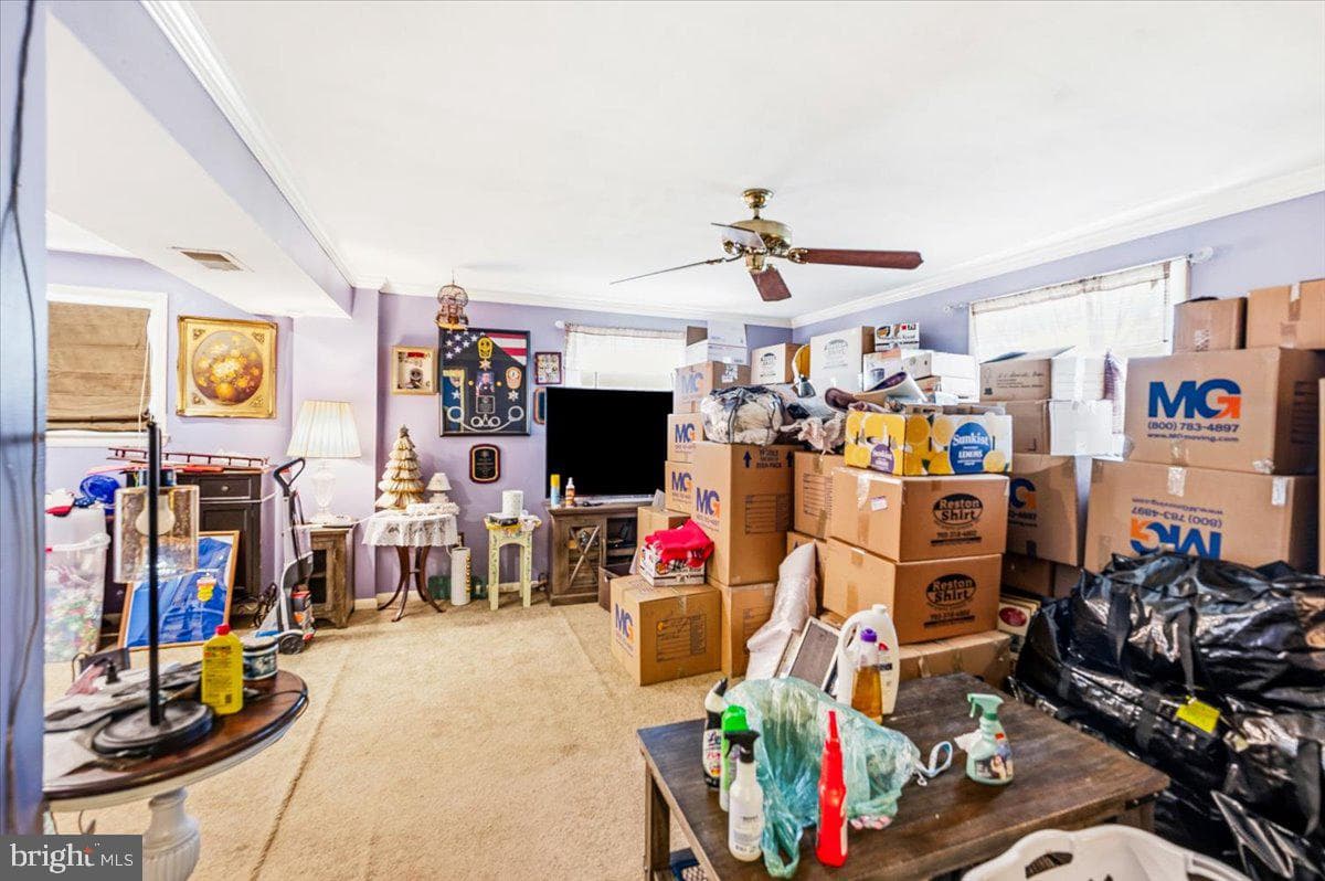 713 W Holly Avenue photo 30