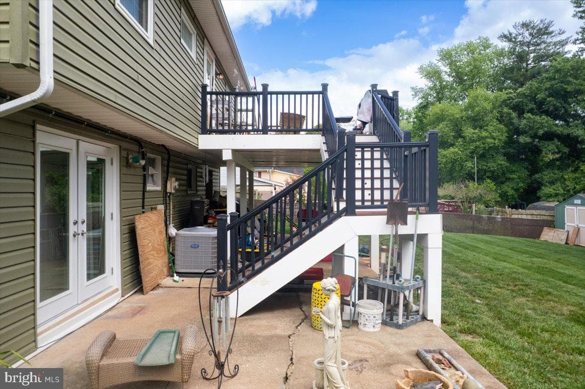 713 W Holly Avenue photo 31