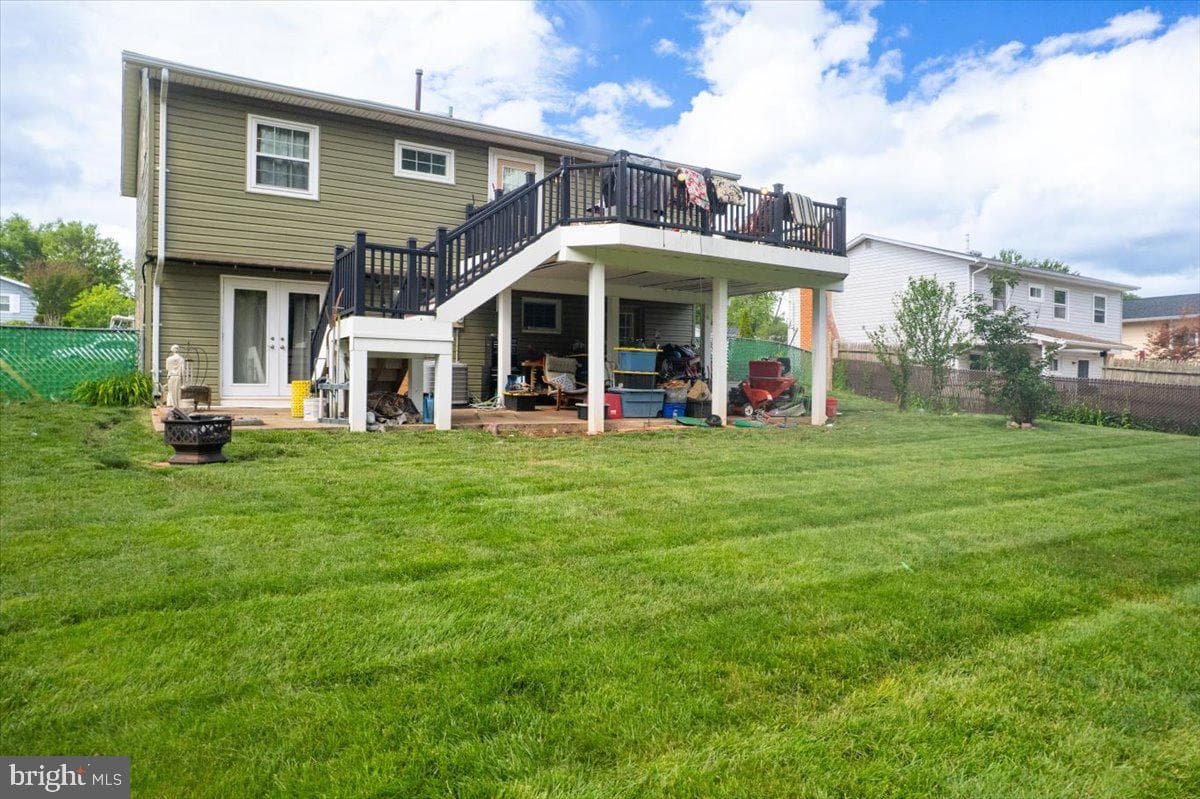 713 W Holly Avenue photo 32