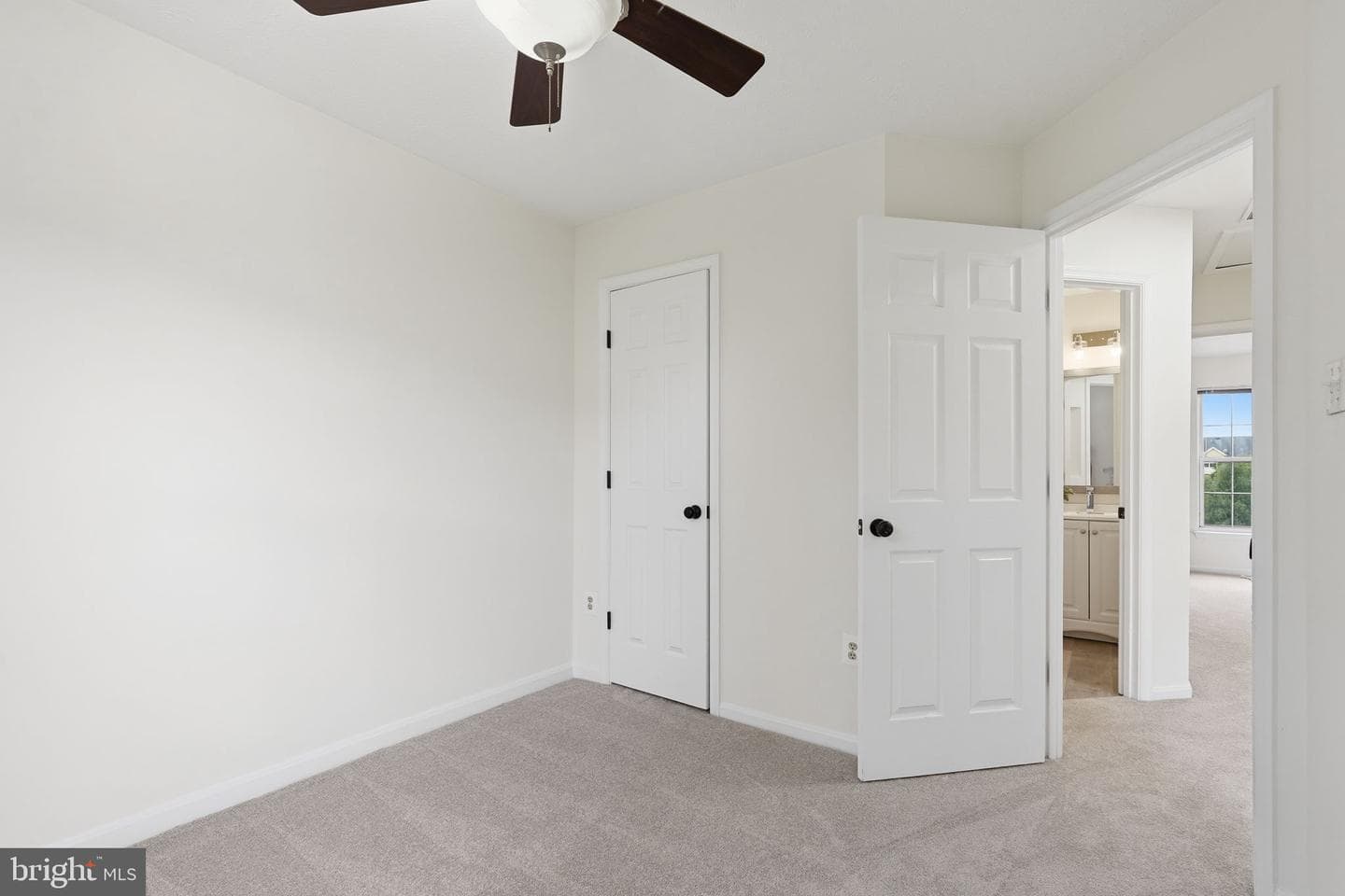 44125 Tippecanoe Terrace photo 23