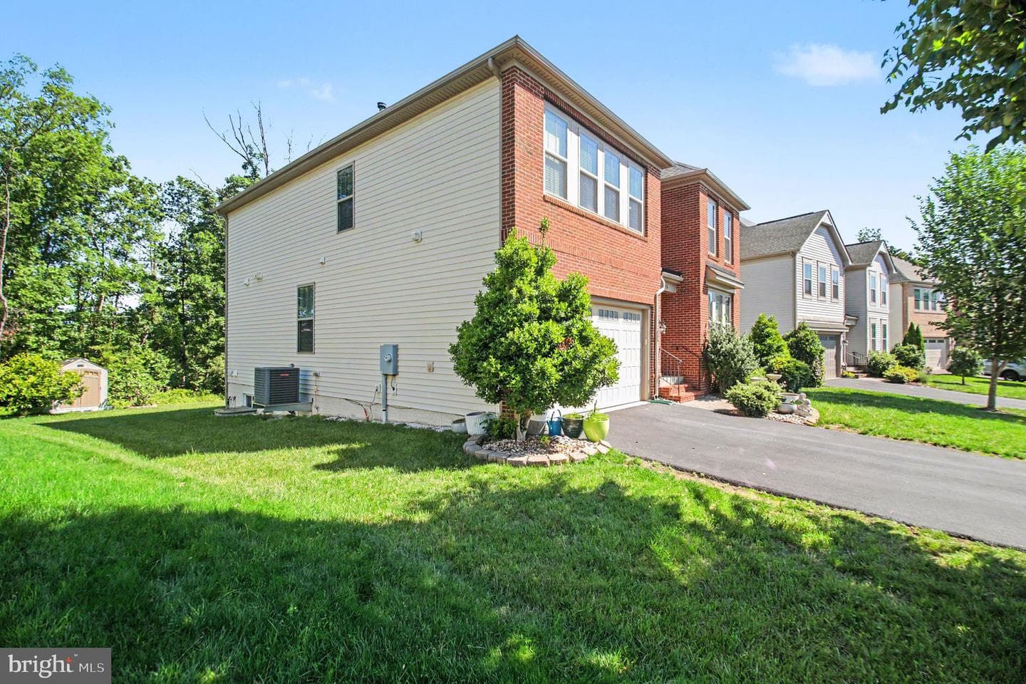 24794 Somerby Drive photo 36