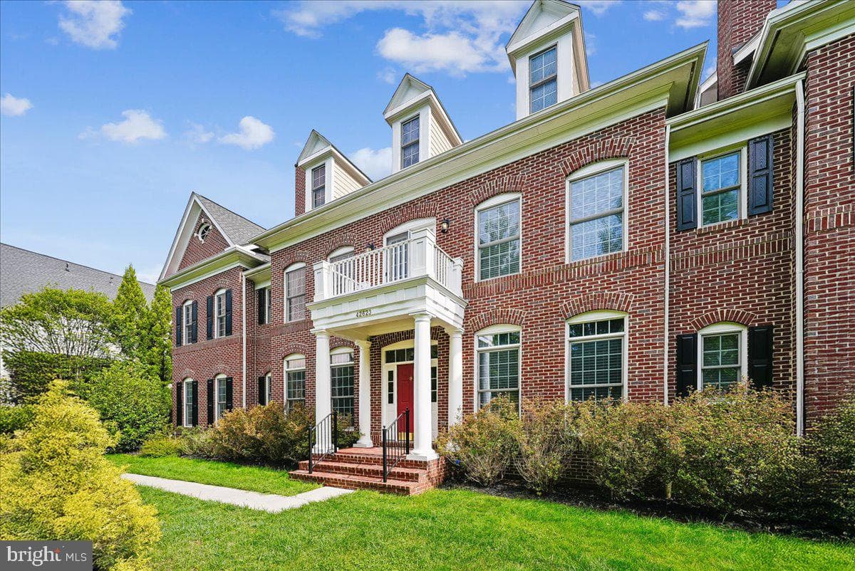 42623 Trappe Rock Court, Ashburn