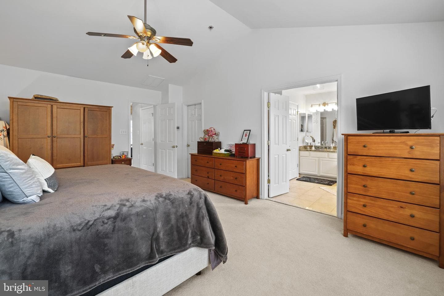 874 Stonefield Square NE photo 31