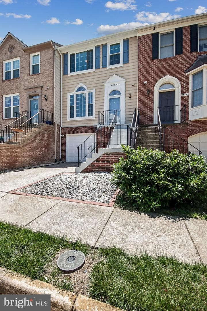 46835 Trumpet Circle, Sterling