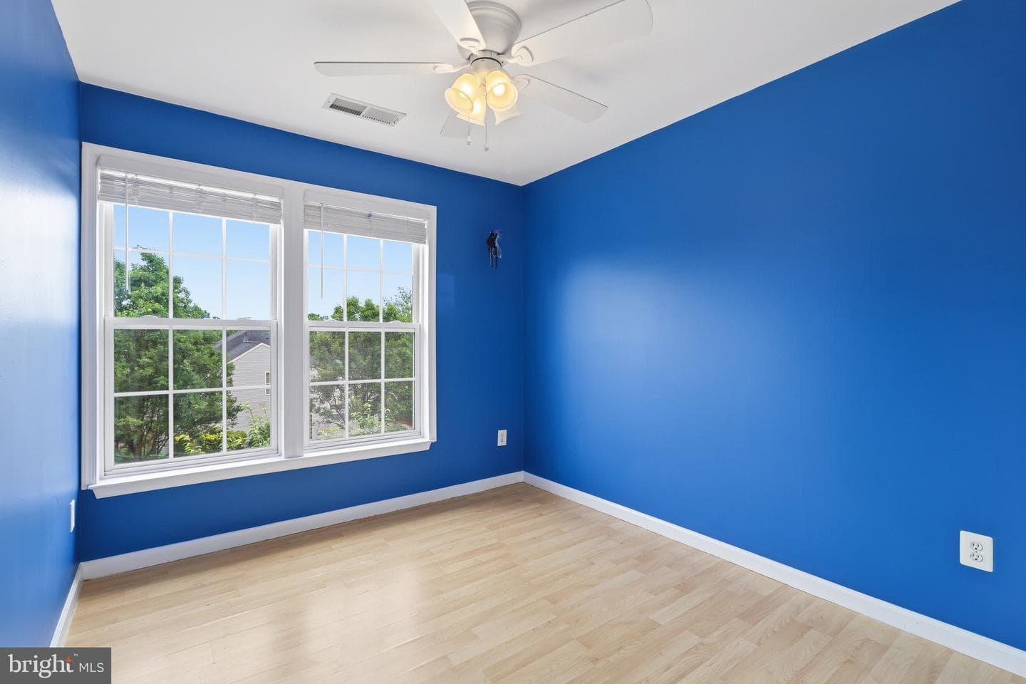 43756 Tolamac Drive photo 18