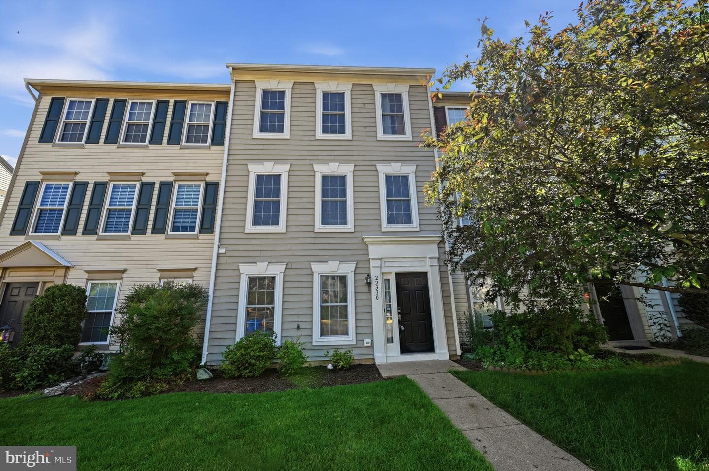 22330 Great Trail Terrace photo 2