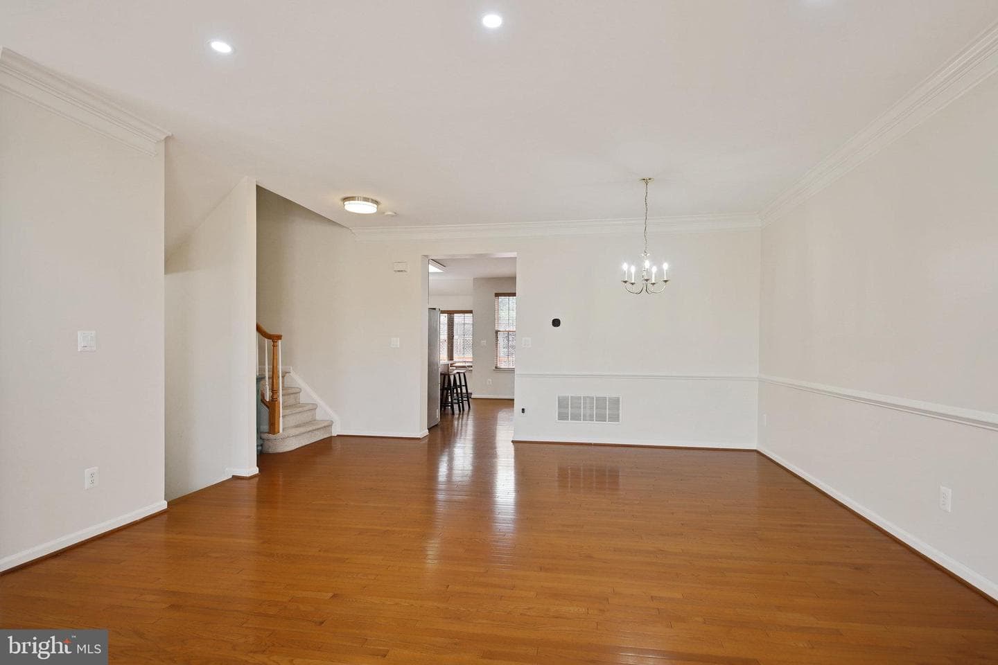 22529 Welborne Manor Square photo 5