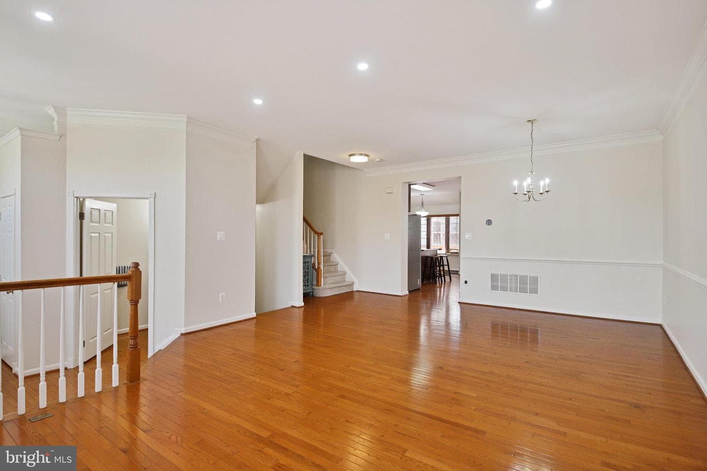 22529 Welborne Manor Square photo 7