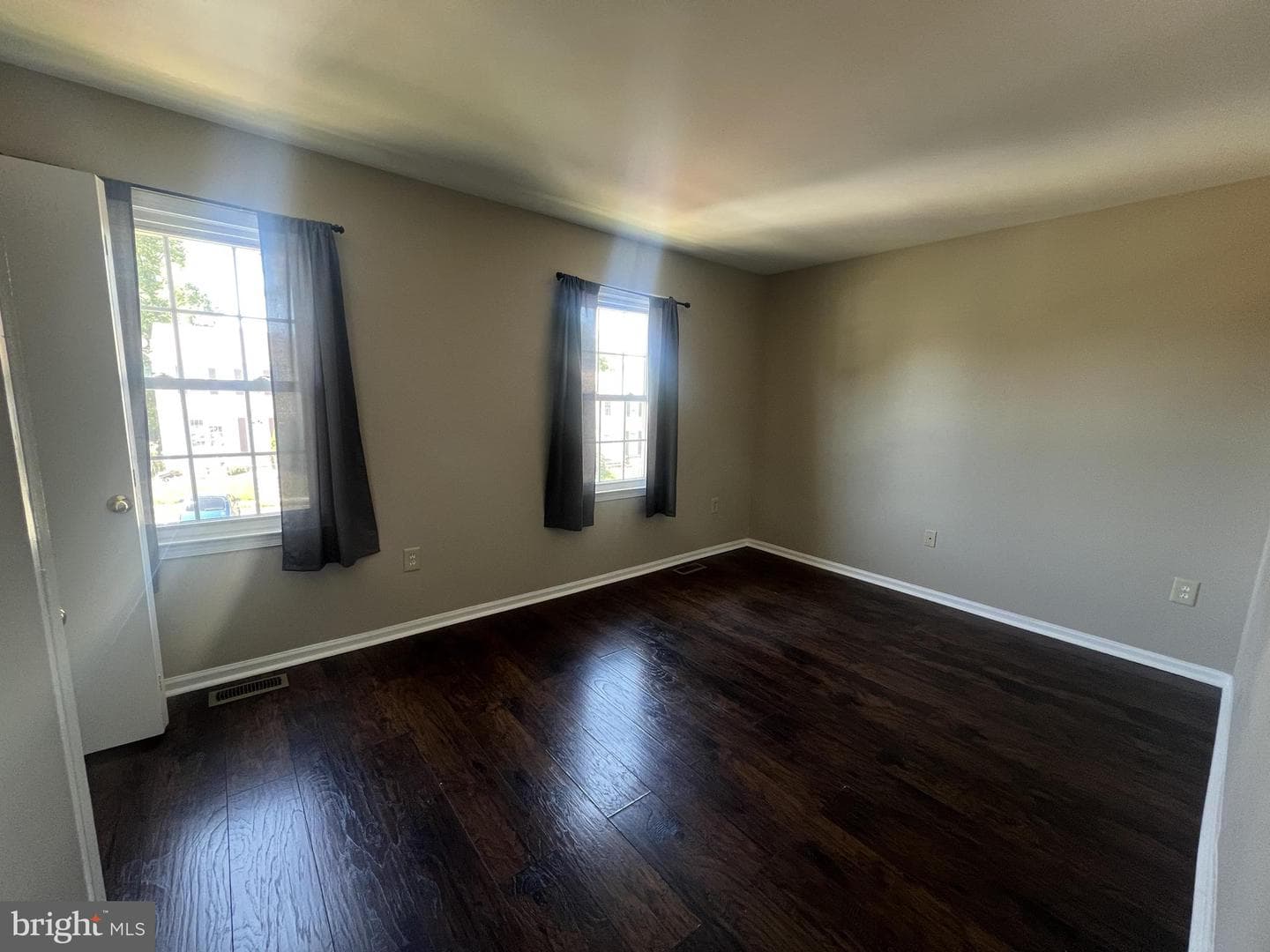 1005 Marsden Court photo 6