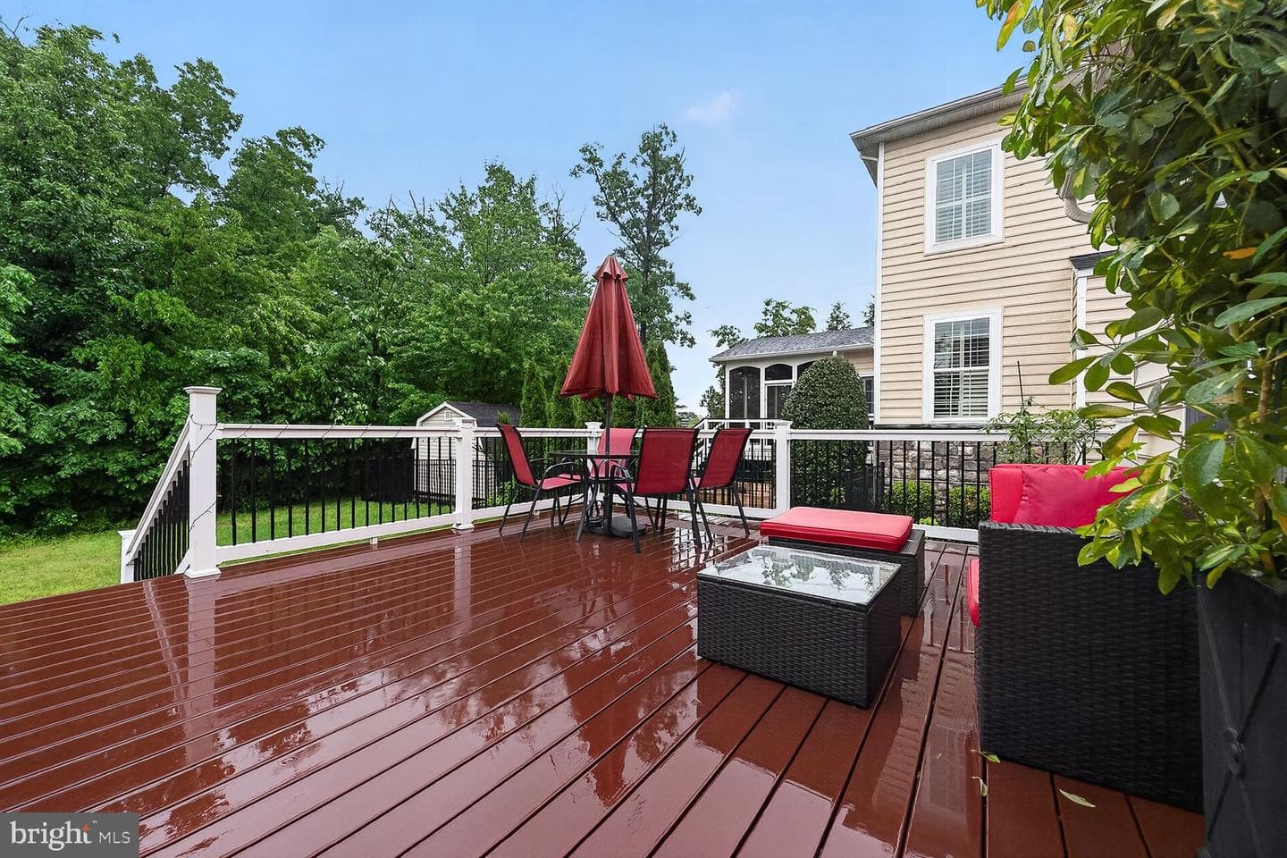 1904 Belleville Drive NE photo 40