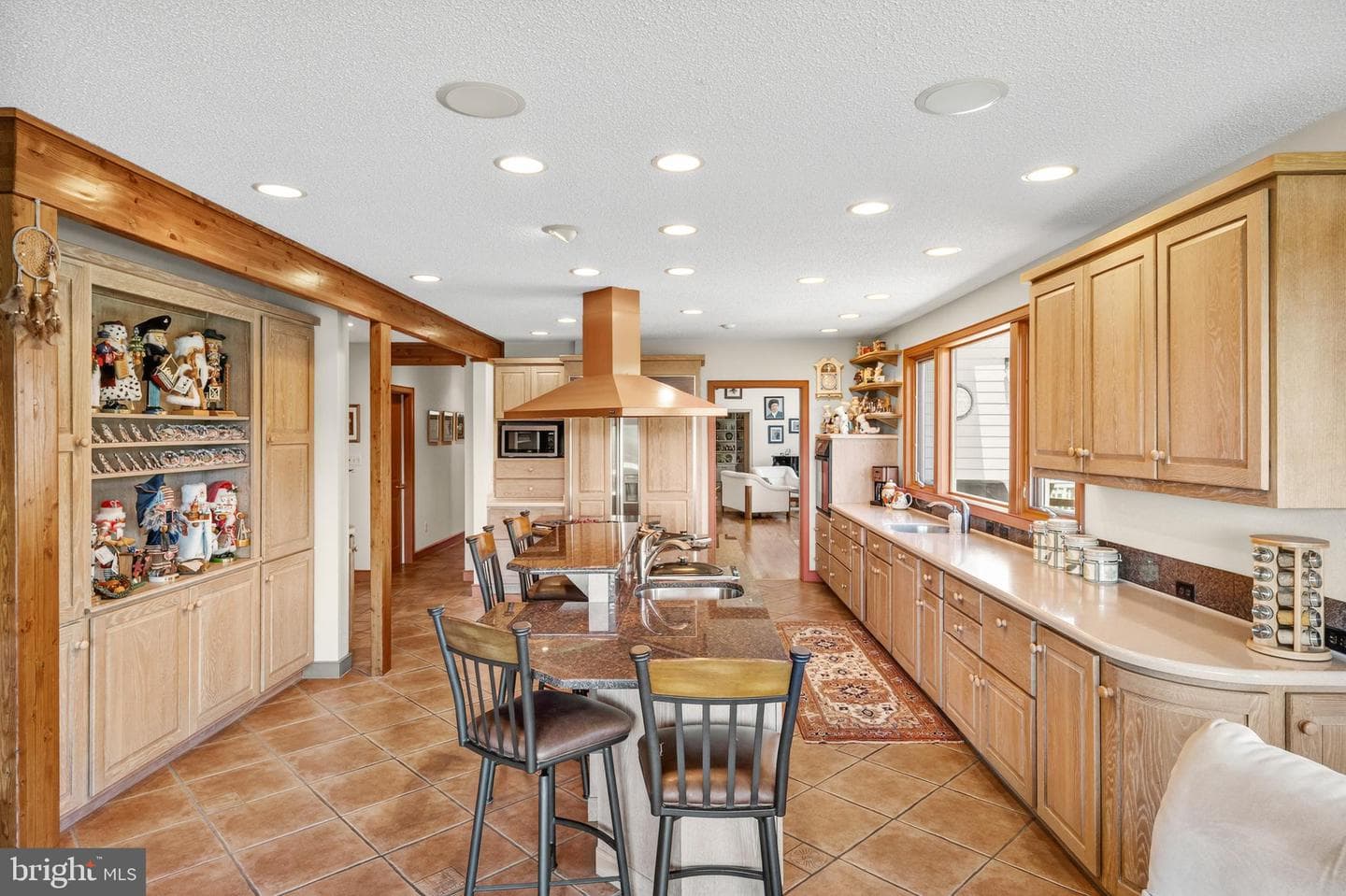 18291 Calumet Ln photo 21
