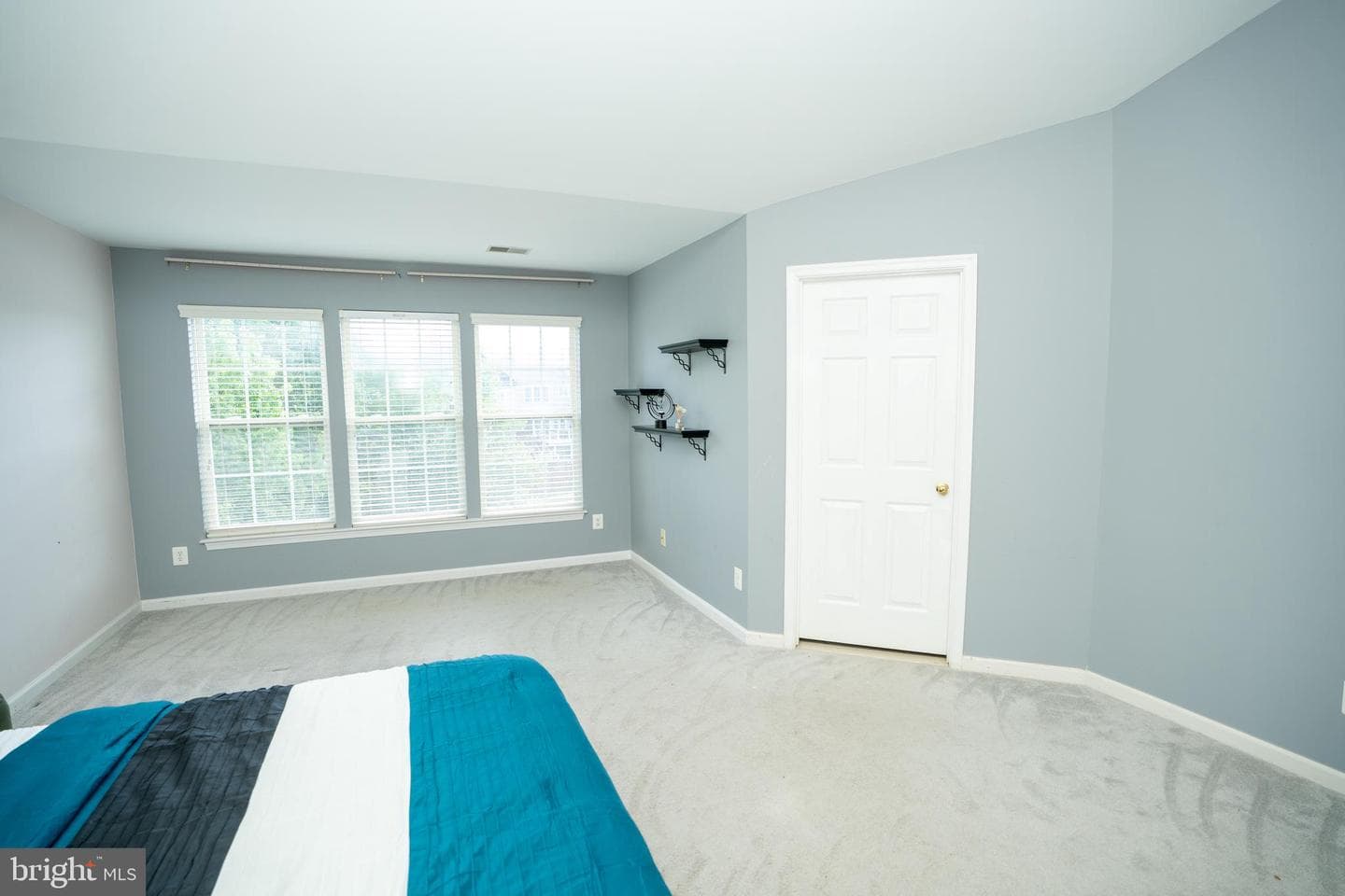 25193 Destination Square photo 34