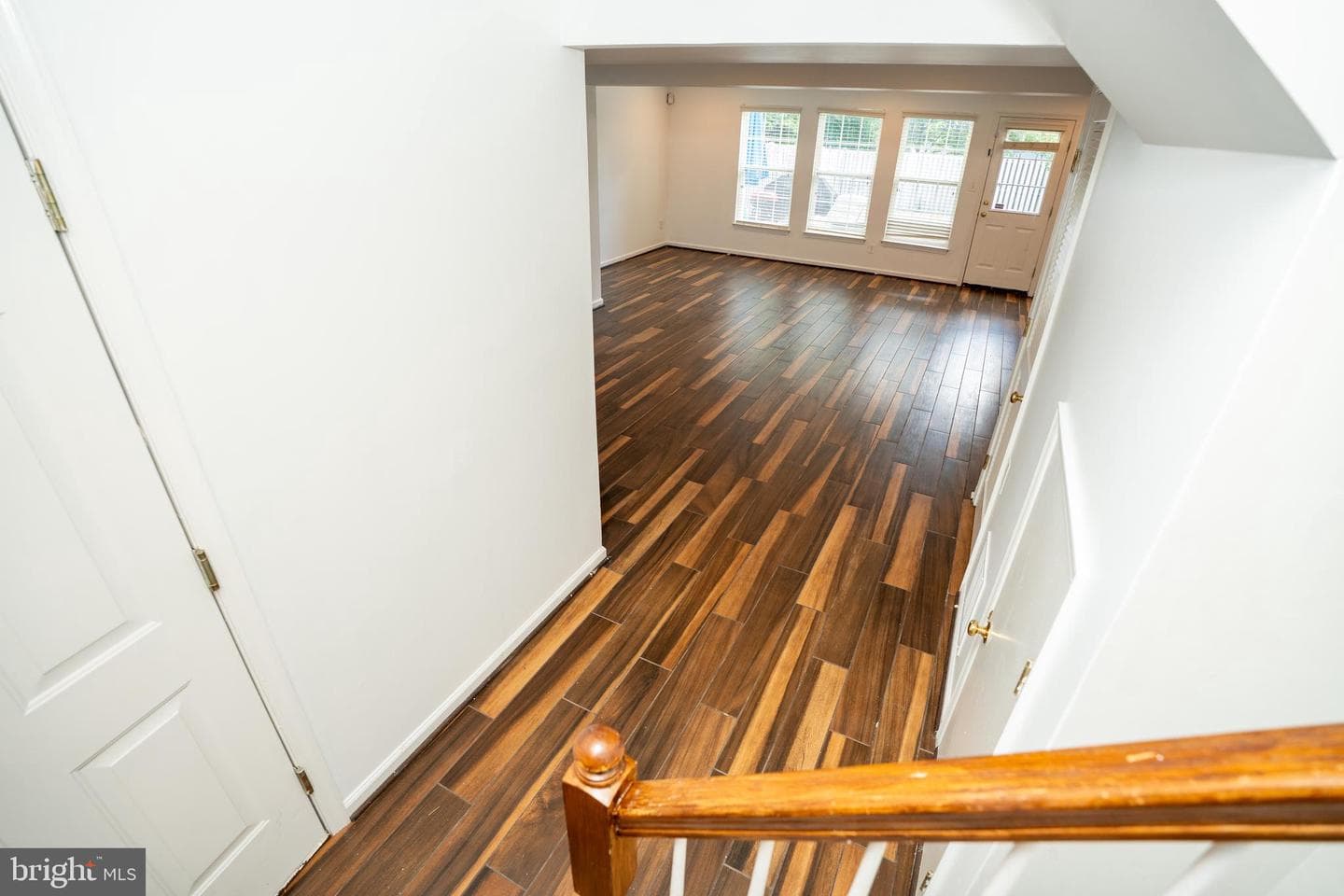 25193 Destination Square photo 5