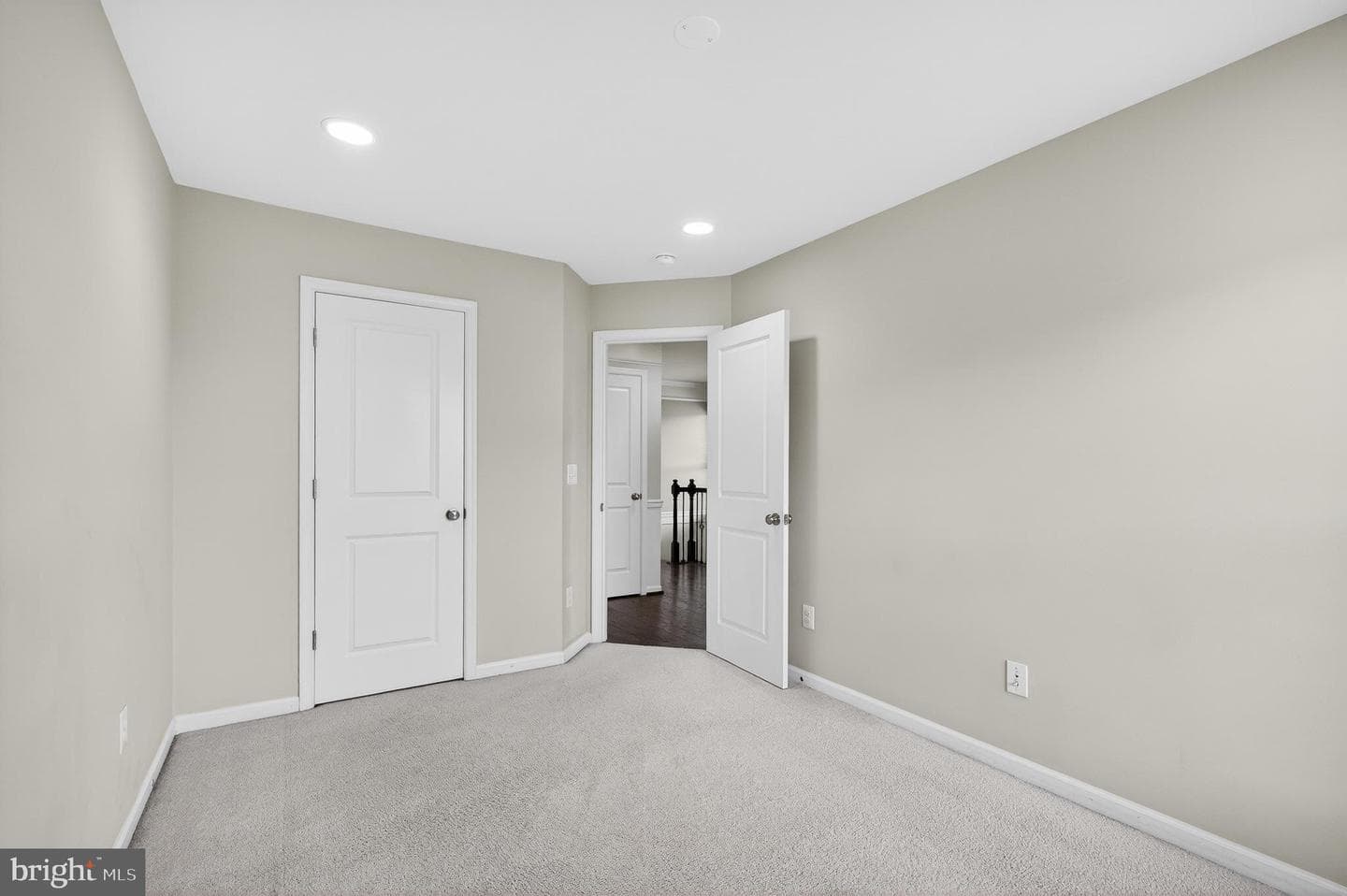 23387 Epperson Square photo 43