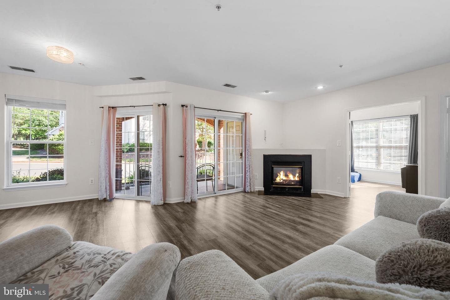 25300 Lake Mist Square #101 photo 13